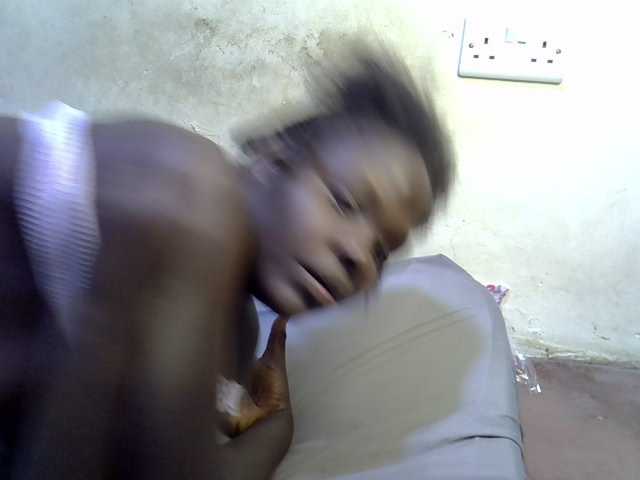 African-qeen1 live cam on BongaCams