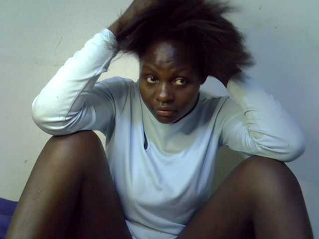 African-qeen1 live cam on BongaCams