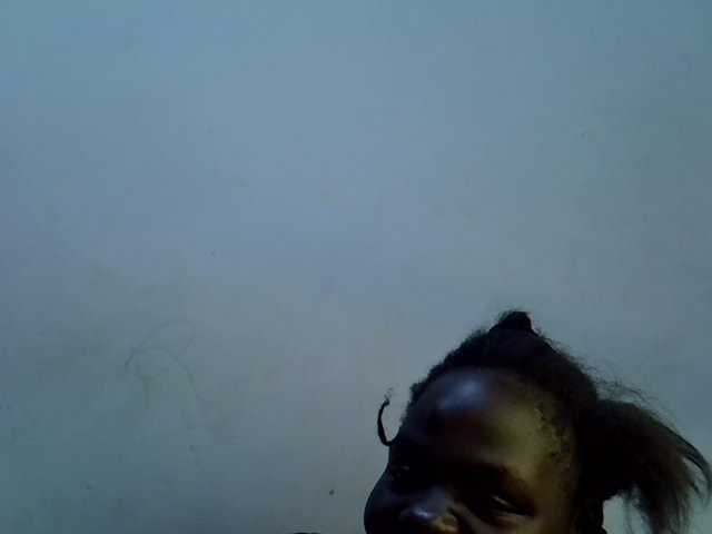 African-qeen1 live cam on BongaCams