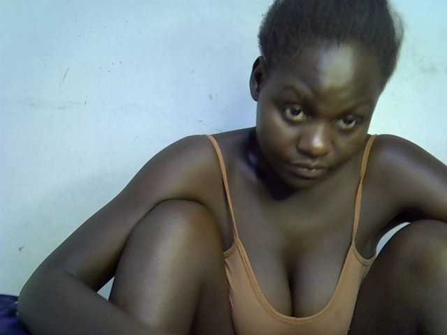 African-qeen1 live cam on BongaCams