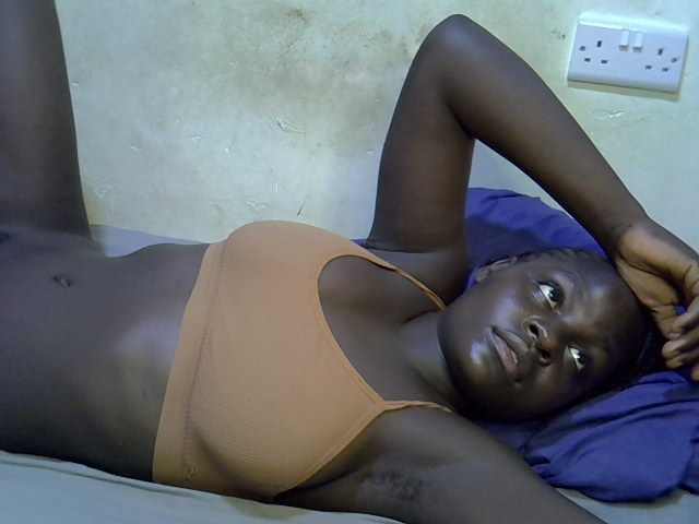 African-qeen1