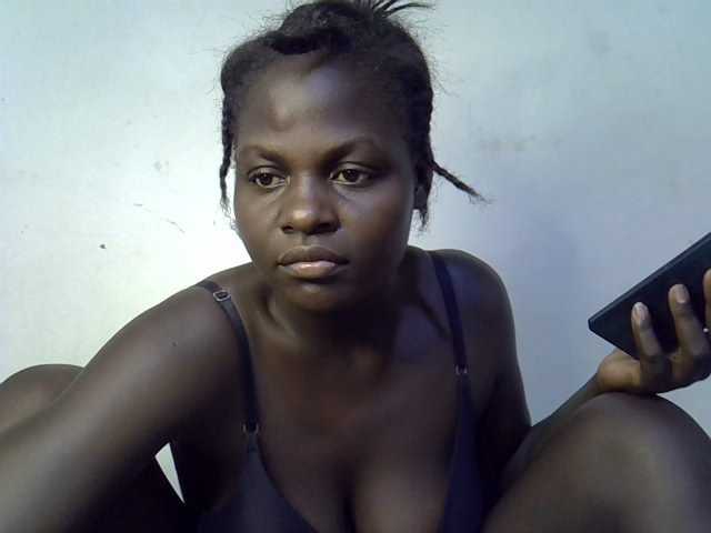 African-qeen1 live cam on BongaCams