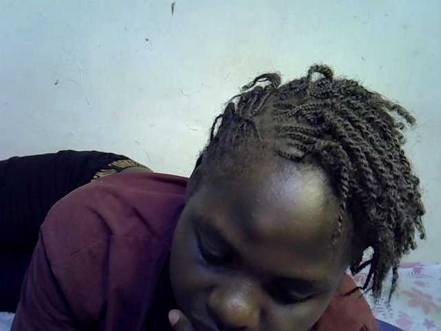 African-qeen1 live cam on BongaCams