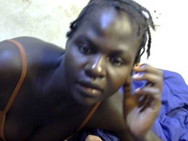 African-qeen1 live cam on BongaCams