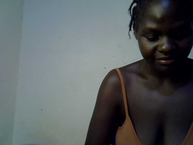 African-qeen1 live cam on BongaCams