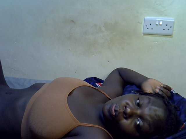 African-qeen1 live cam on BongaCams