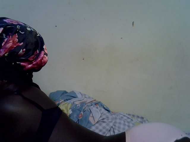 African-qeen1 live cam on BongaCams