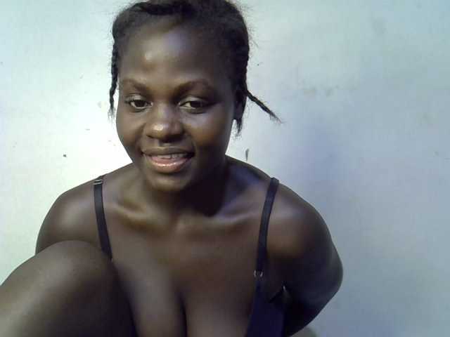 African-qeen1 live cam on BongaCams