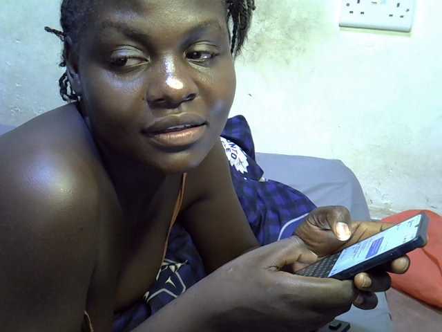 African-qeen1 live cam on BongaCams