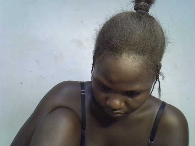 African-qeen1 live cam on BongaCams