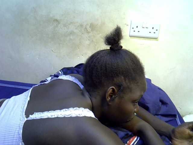 African-qeen1 live cam on BongaCams