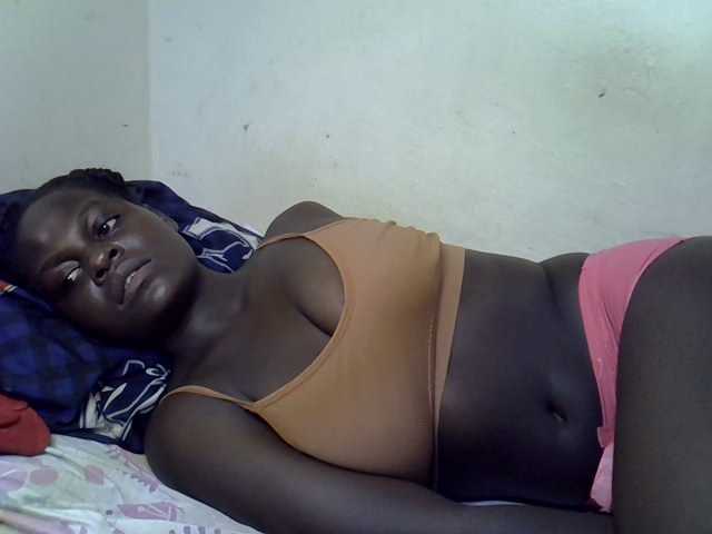 African-qeen1 live cam on BongaCams