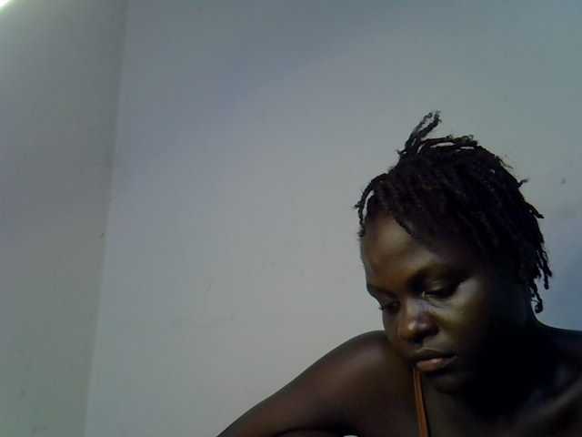 African-qeen1 live cam on BongaCams