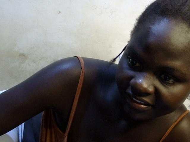 African-qeen1