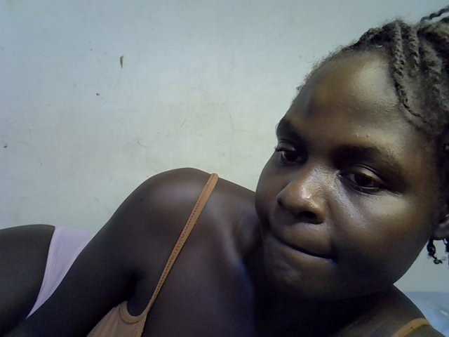 African-qeen1 live cam on BongaCams