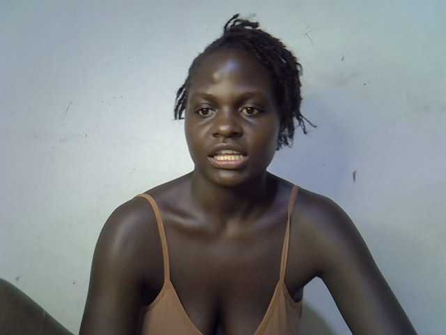 African-qeen1 live cam on BongaCams