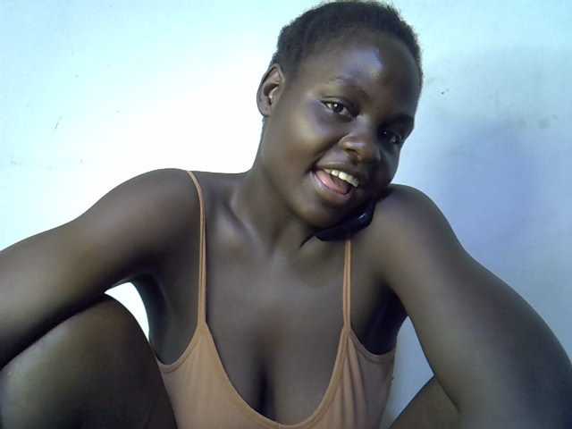 African-qeen1 live cam on BongaCams