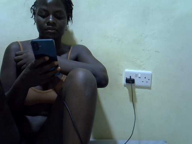 African-qeen1 live cam on BongaCams