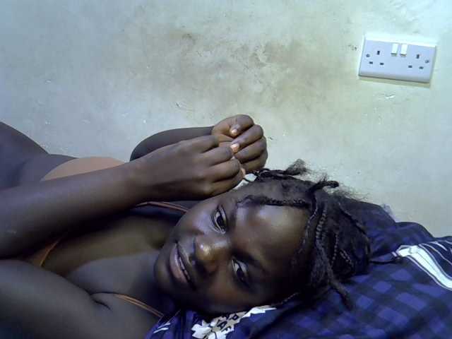 African-qeen1 live cam on BongaCams