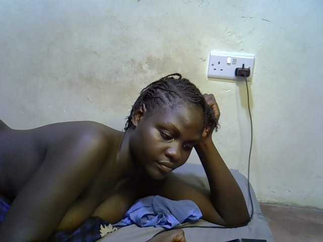African-qeen1 live cam on BongaCams