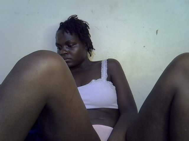 African-qeen1 live cam on BongaCams