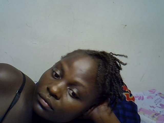 African-qeen1 live cam on BongaCams