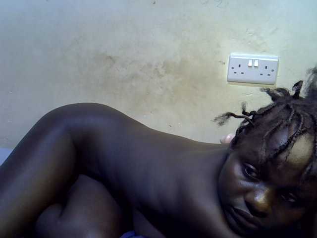 African-qeen1 live cam on BongaCams
