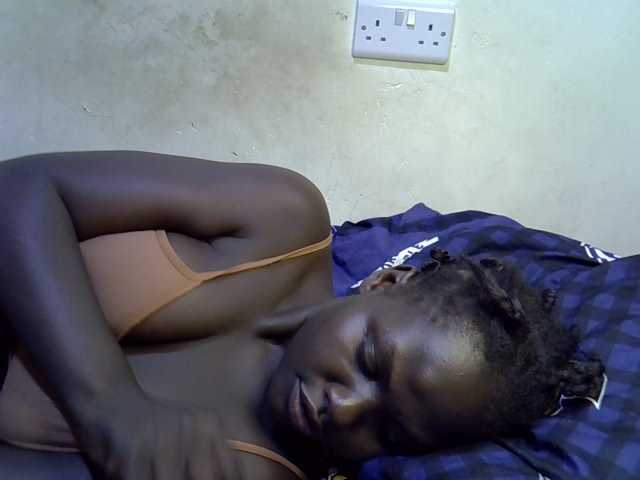 African-qeen1
