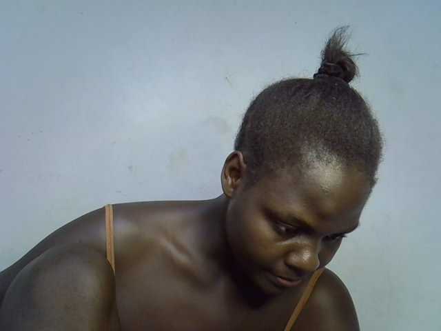 African-qeen1 live cam on BongaCams