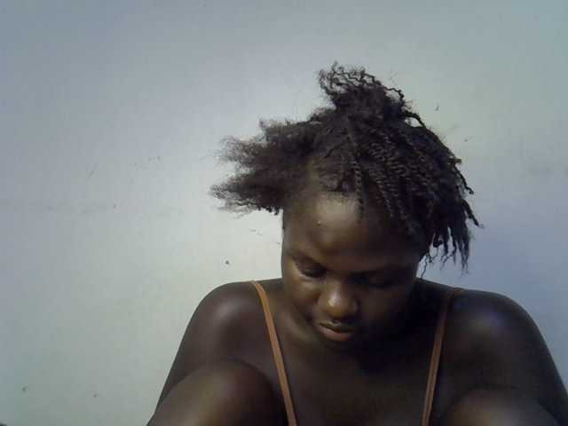 African-qeen1 live cam on BongaCams