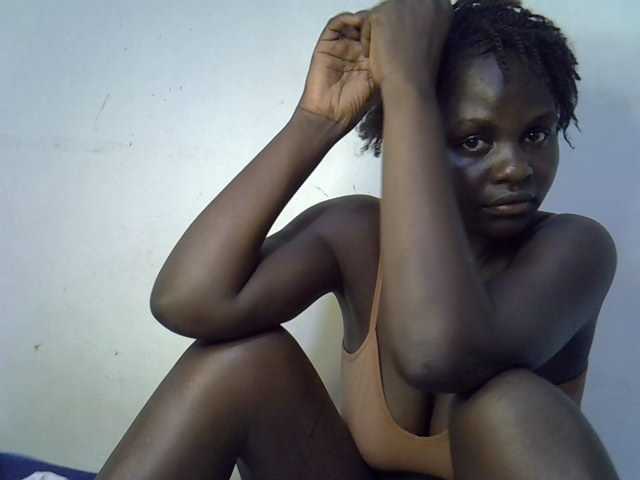 African-qeen1 live cam on BongaCams
