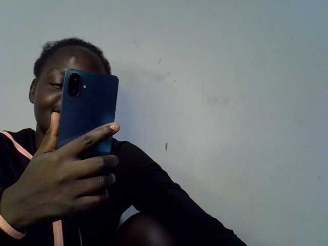 African-qeen1 live cam on BongaCams