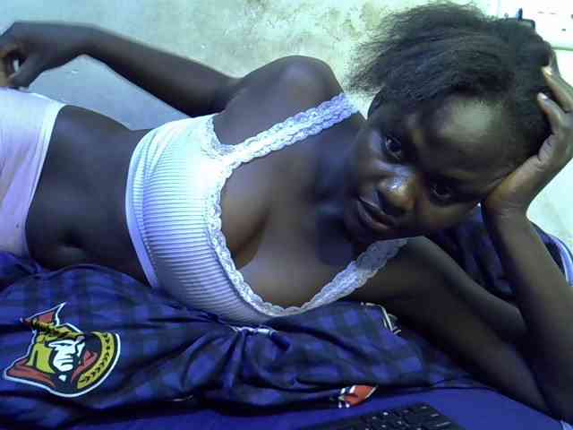 African-qeen1 webcam
