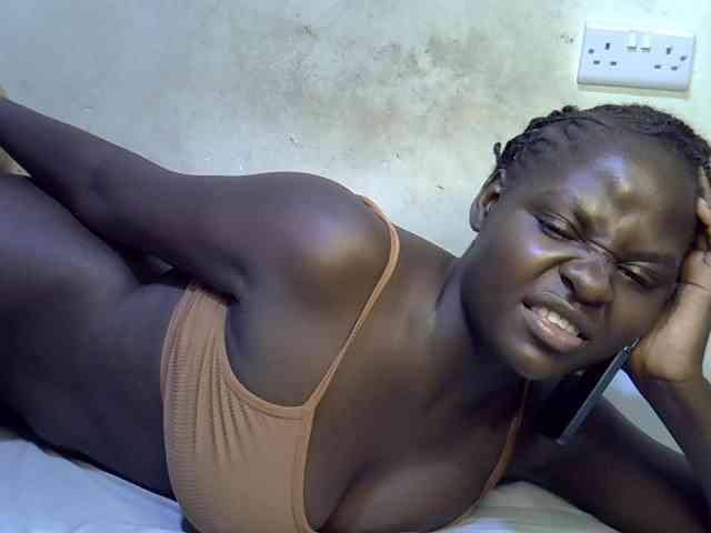 African-qeen1 webcam