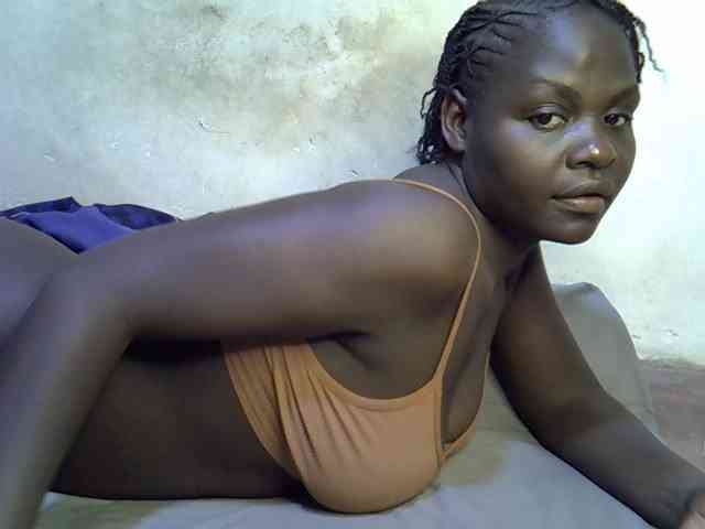 African-qeen1 webcam