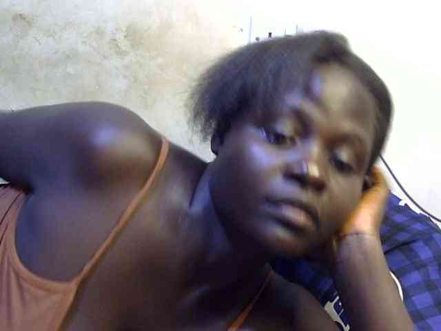 African-qeen1 webcam