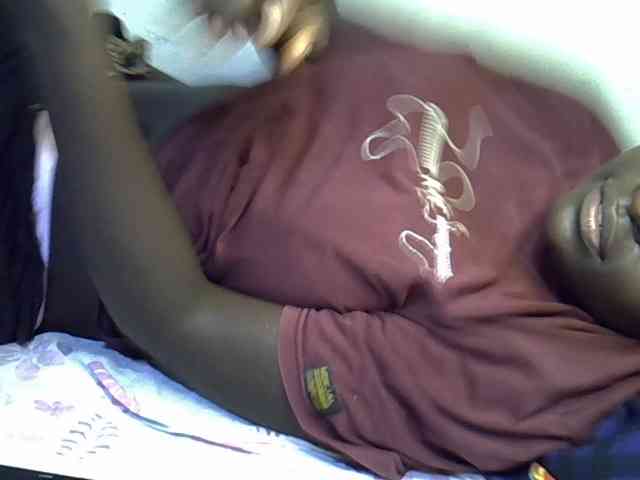 African-qeen1