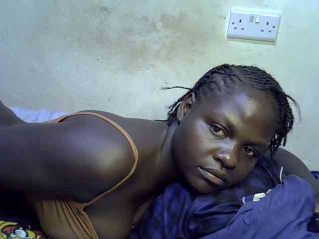 African-qeen1 webcam