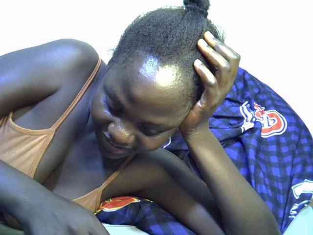 African-qeen1 webcam
