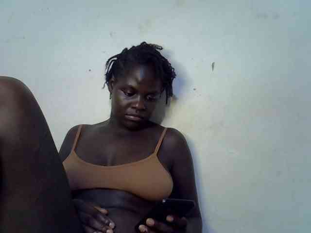 African-qeen1 webcam