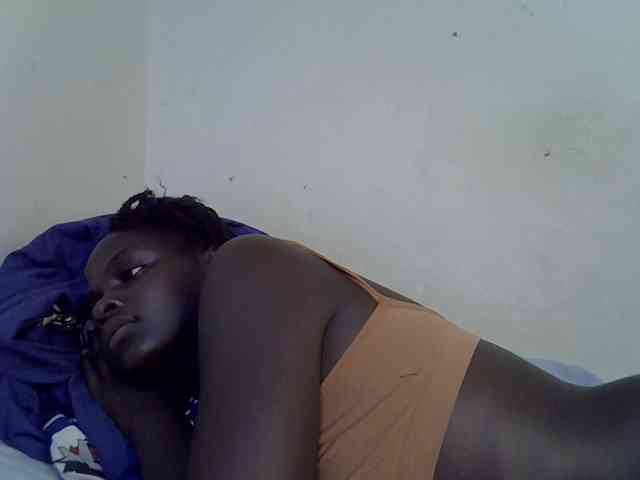 African-qeen1 webcam