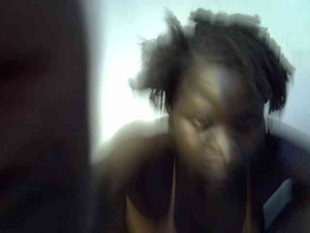 African-qeen1 webcam