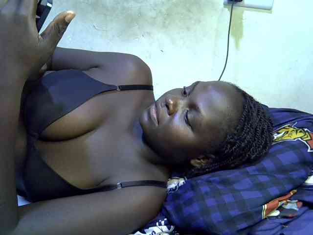 African-qeen1 webcam