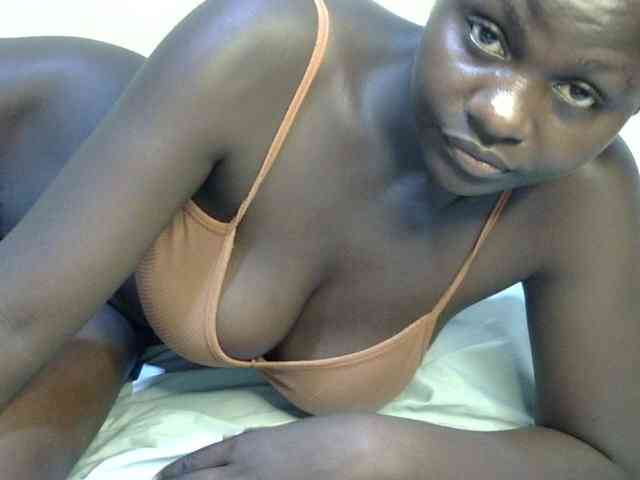 African-qeen1 webcam