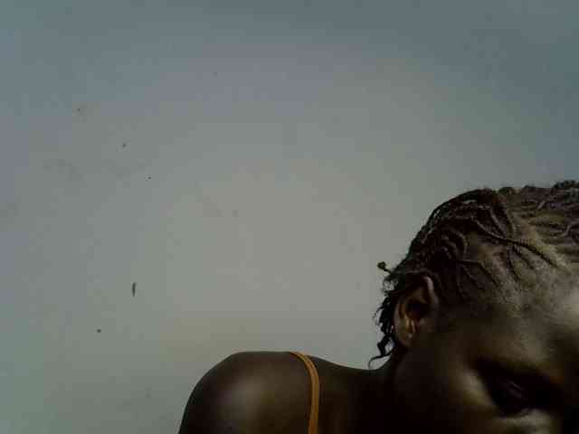 African-qeen1