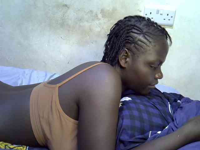 African-qeen1 webcam