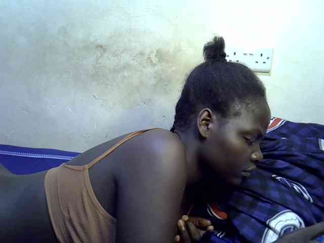 African-qeen1 webcam