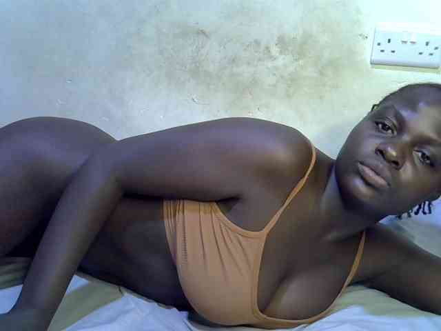 African-qeen1 webcam