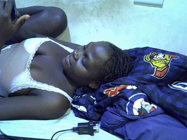 African-qeen1 webcam
