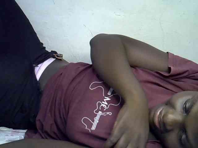 African-qeen1 webcam